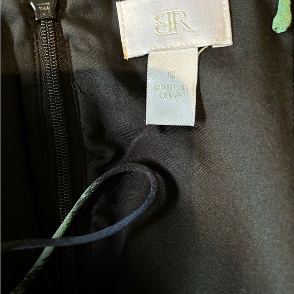 Banana Republic, women’s party, evening, prom dress. 100% silk/polyester lining - Picture 2 of 4